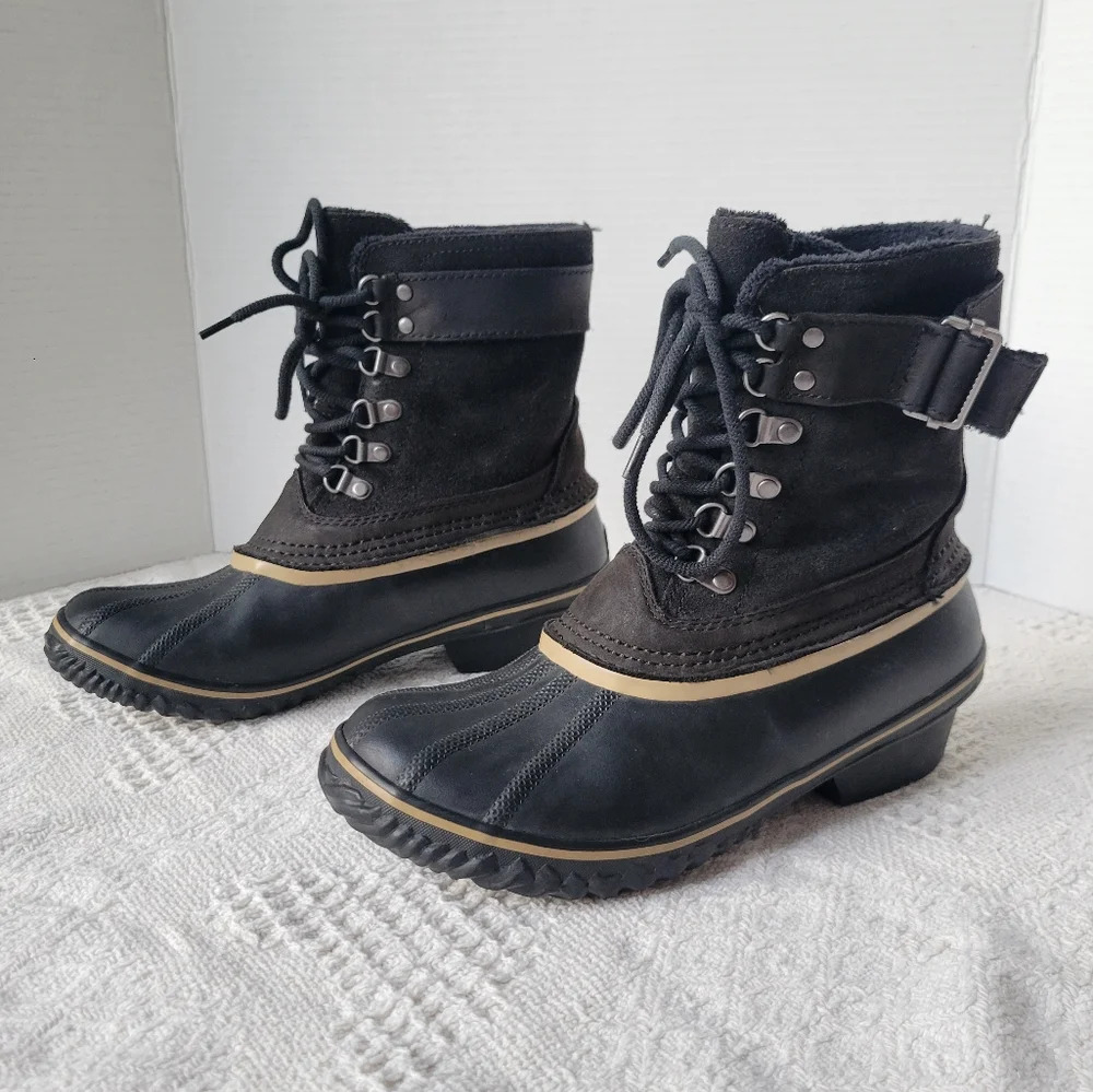 Sorel Women's Winter Fancy Lace II Mid Calf Snow Waterproof Tie up Boot